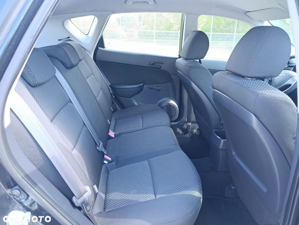 Hyundai i30 1.6 CRDi Comfort - 17