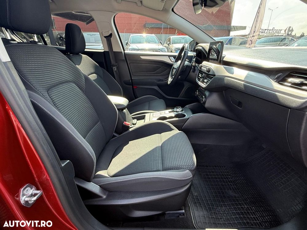 Ford Focus 1.0 EcoBoost Titanium - 21