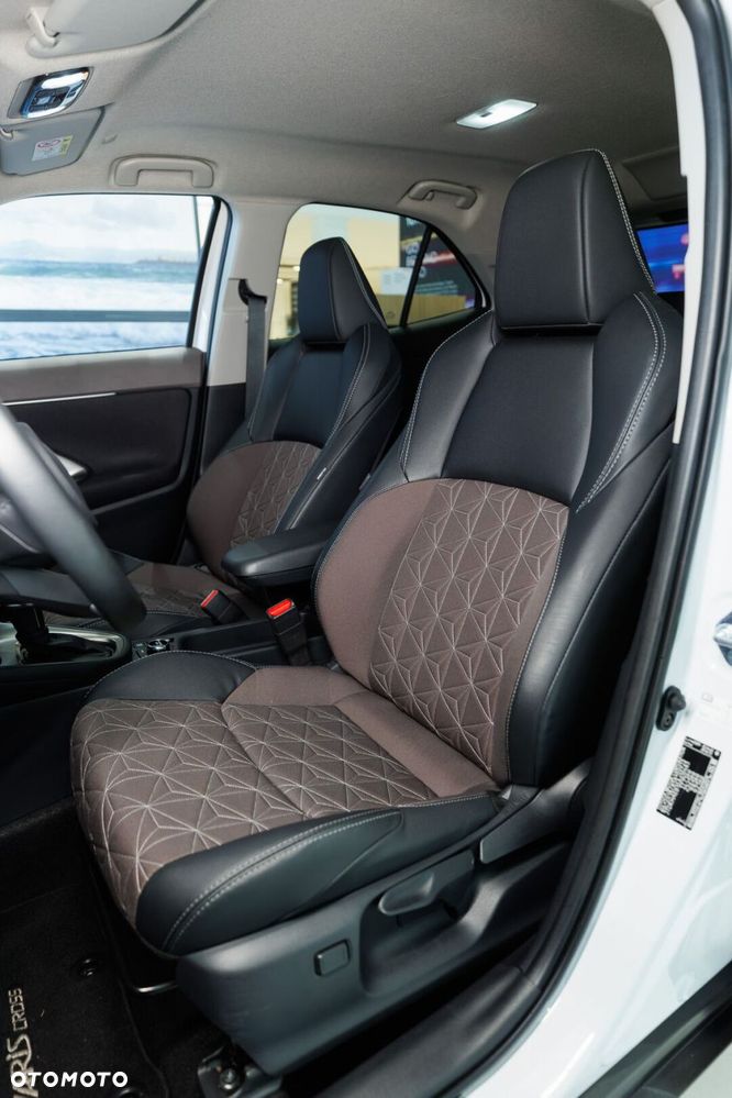 Toyota Yaris Cross Hybrid 1.5 Executive AWD - 19