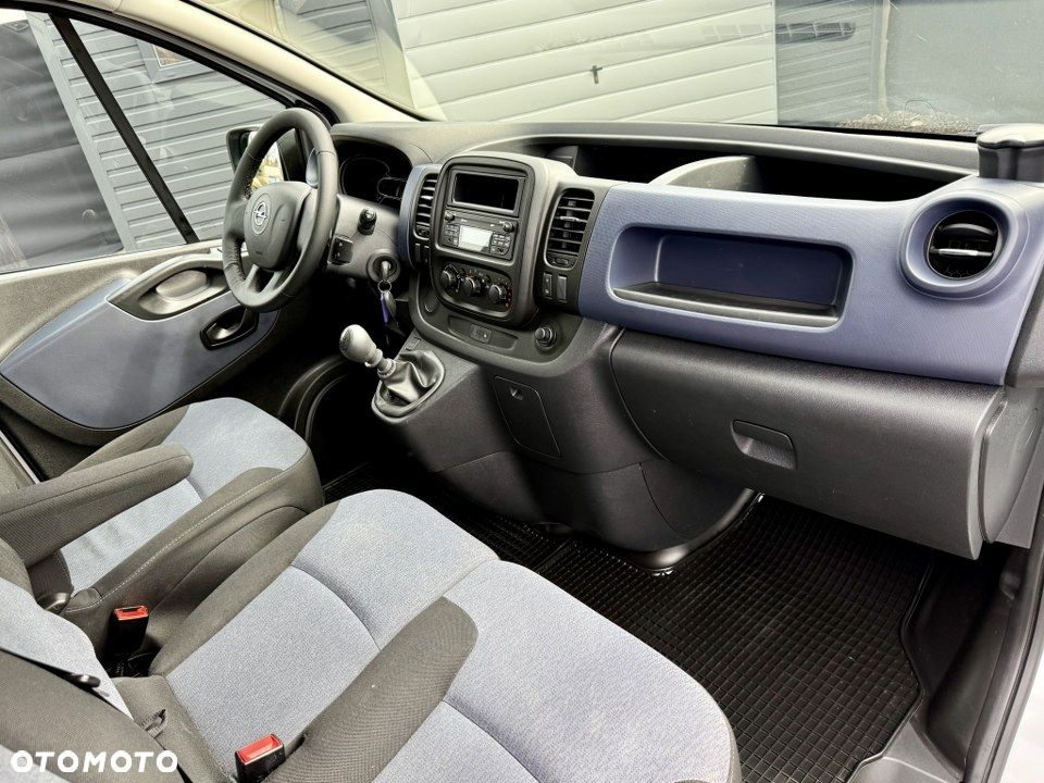 Opel Vivaro - 27