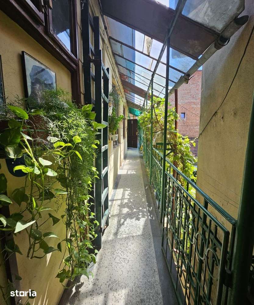 Apartament cu 2 camere, ultracentral, Piața Fedinand! — fotografia 3