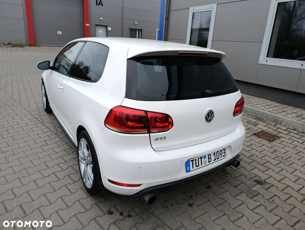 Volkswagen Golf 2.0 GTI - 14