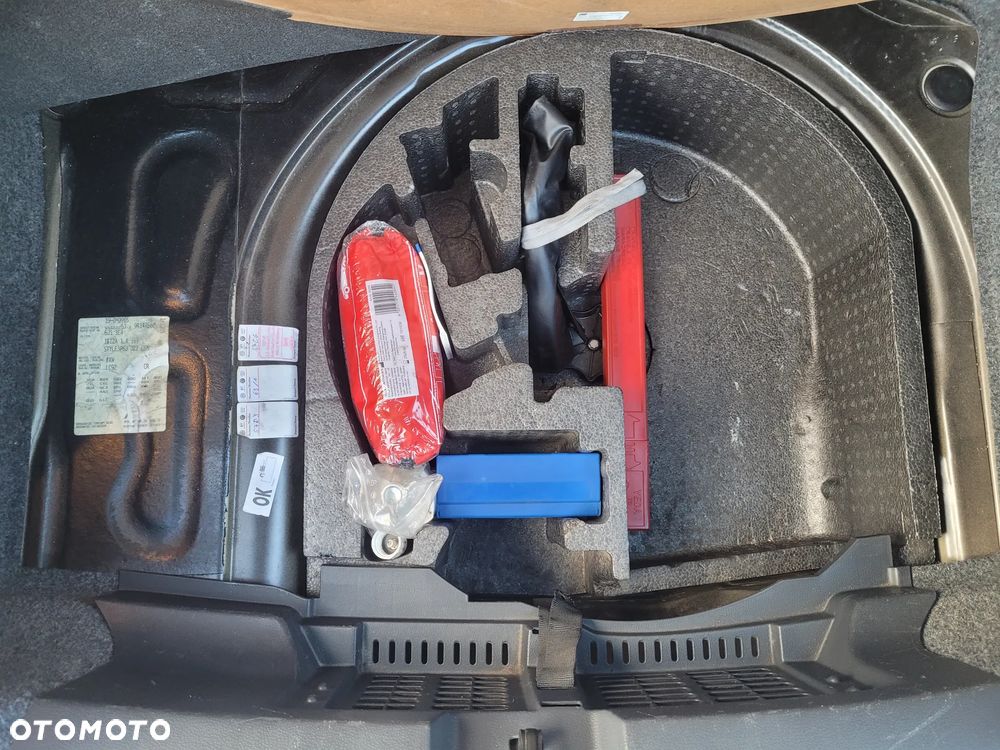 Seat Ibiza SC 1.4 16V Style - 25