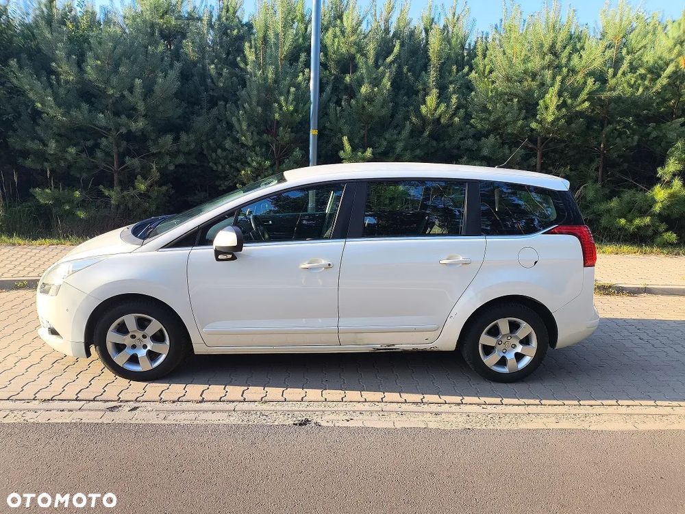 Peugeot 5008 - 4