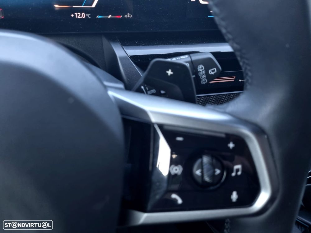 BMW 520 d Pack Desportivo M Pro - 12
