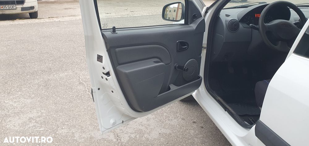Dacia Pick Up - 19