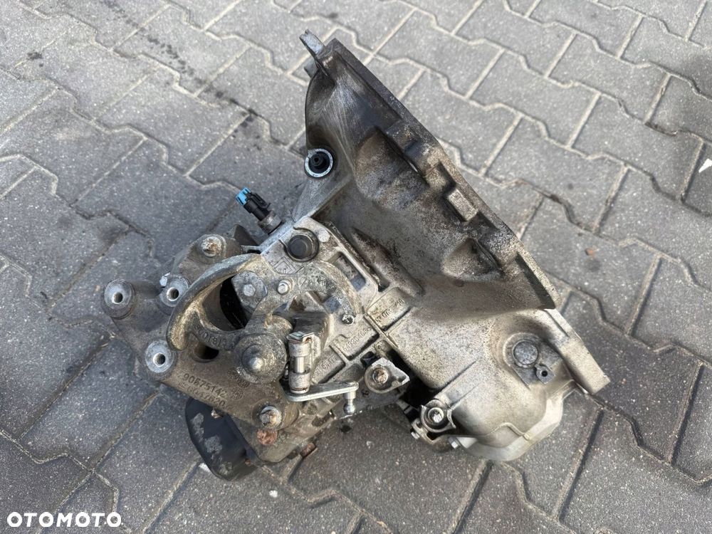 SKRZYNIA BIEGÓW 1.6 16V Z16XEP U4C419 OPEL ZAFIRA B 2009 - 2