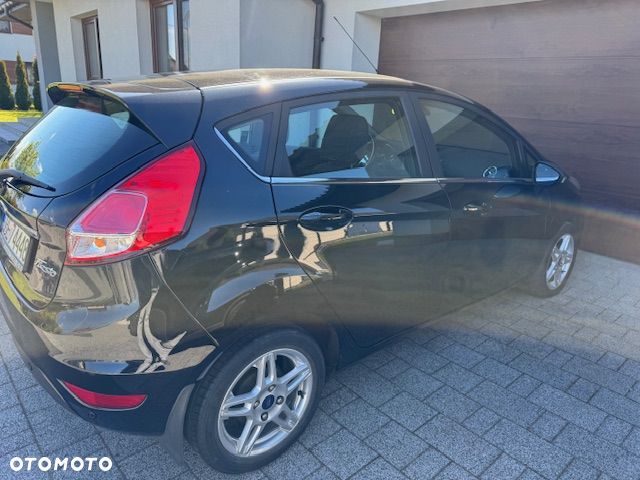 Ford Fiesta 1.0 EcoBoost Titanium - 12