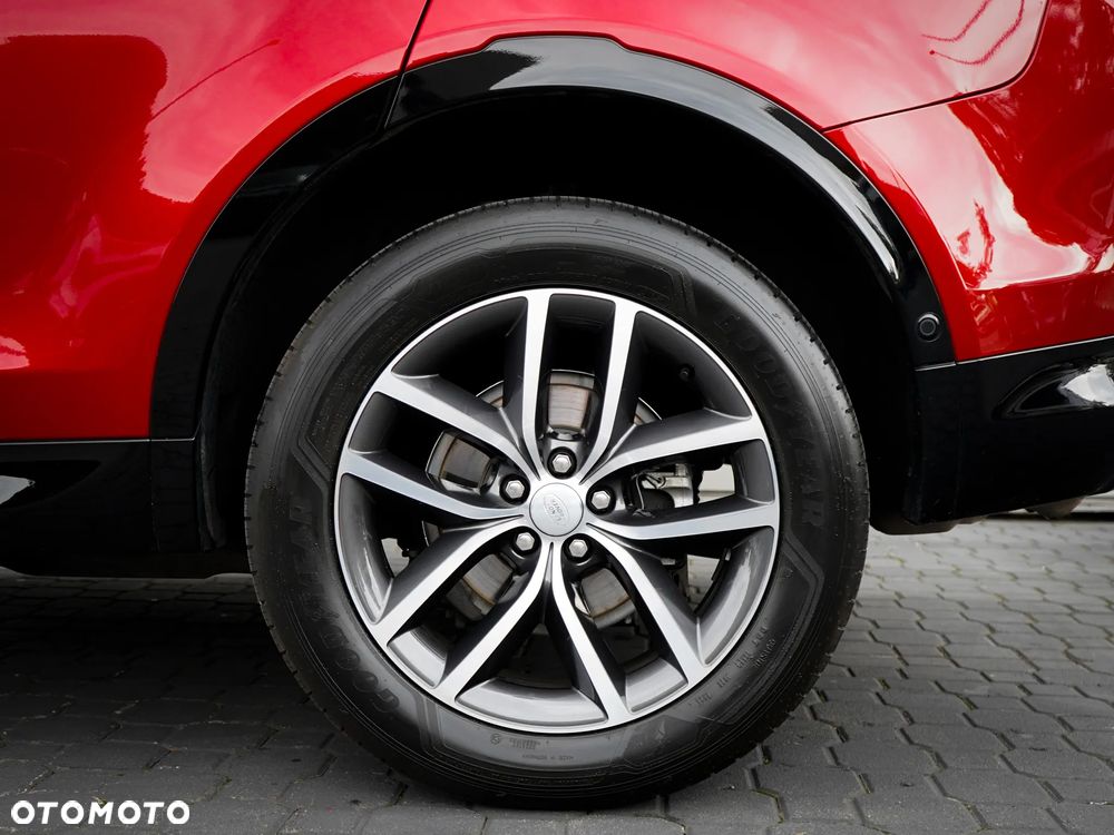 Land Rover Discovery Sport 2.0 D200 mHEV R-Dynamic SE - 14