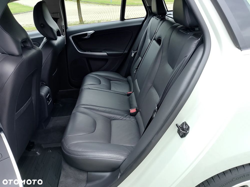 Volvo V60 - 31