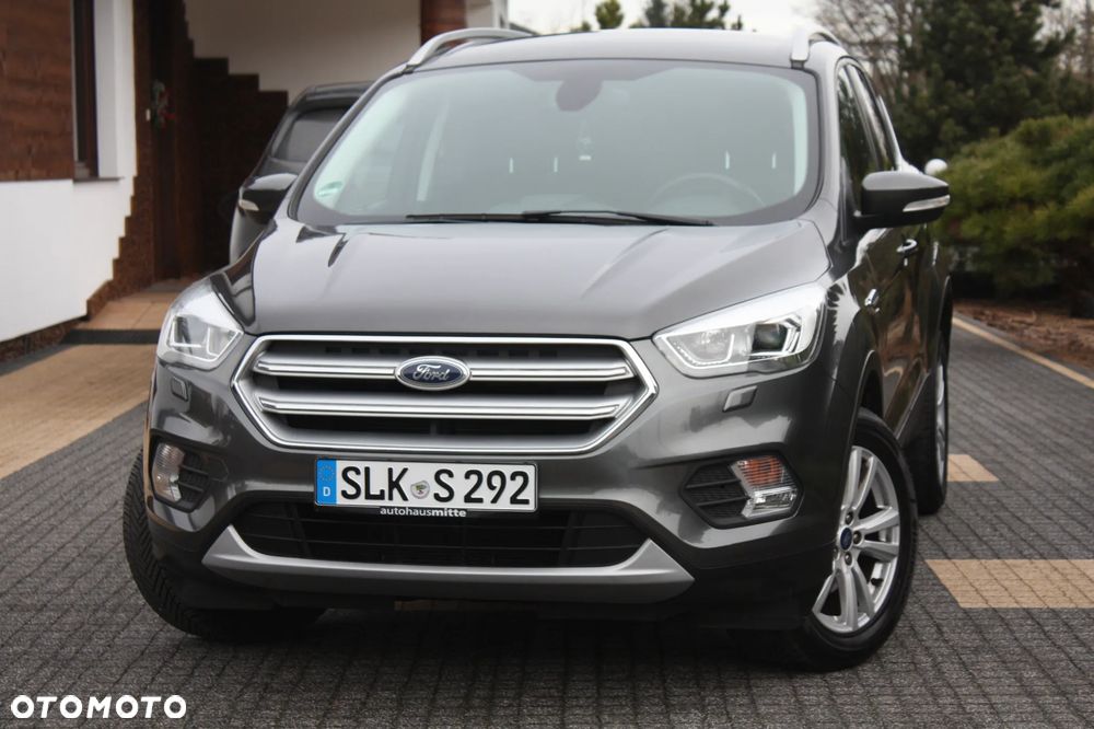 Ford Kuga 1.5 EcoBoost 2x4 Trend - 27