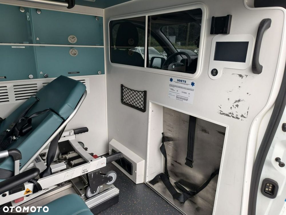 Renault Trafic - 15