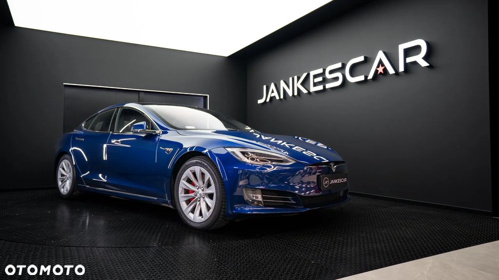 Tesla Model S Performance - 1