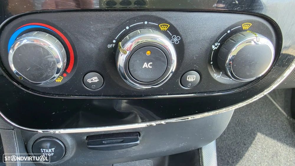 Renault Clio 0.9 TCe Limited - 11