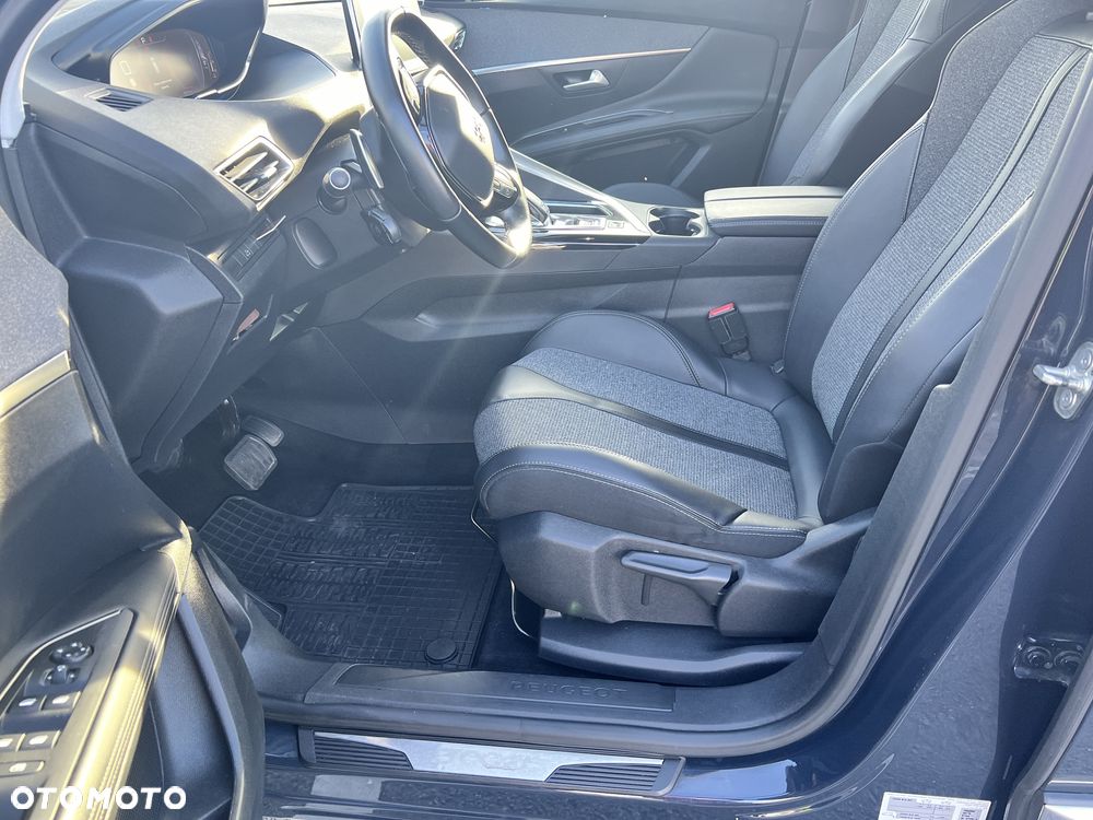 Peugeot 3008 2019 photo 5