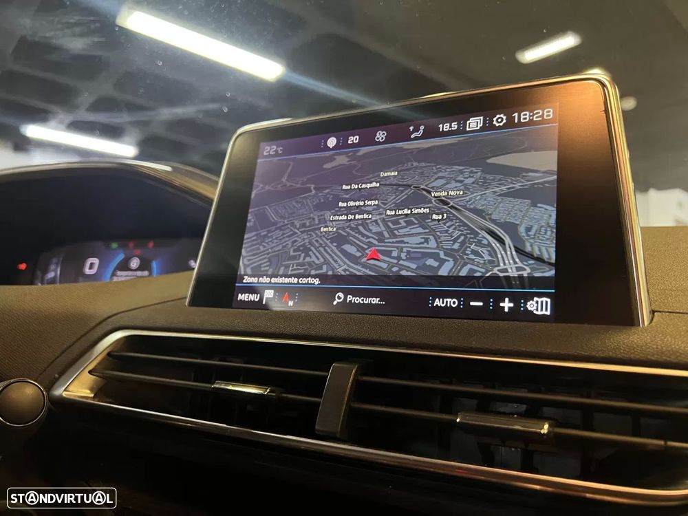 Peugeot 3008 PureTech 130 Stop & Start GPF Active Pack - 17