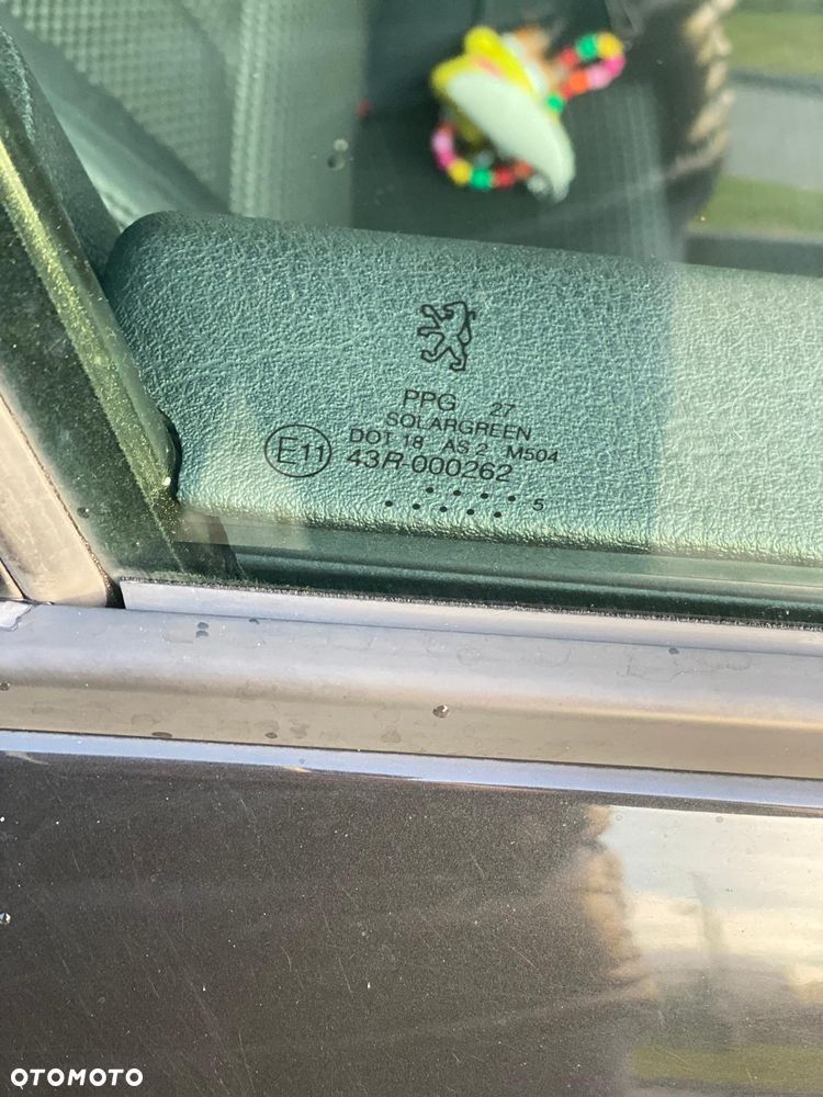 Peugeot 407 135 Premium mit Exklusiv-Paket - 21