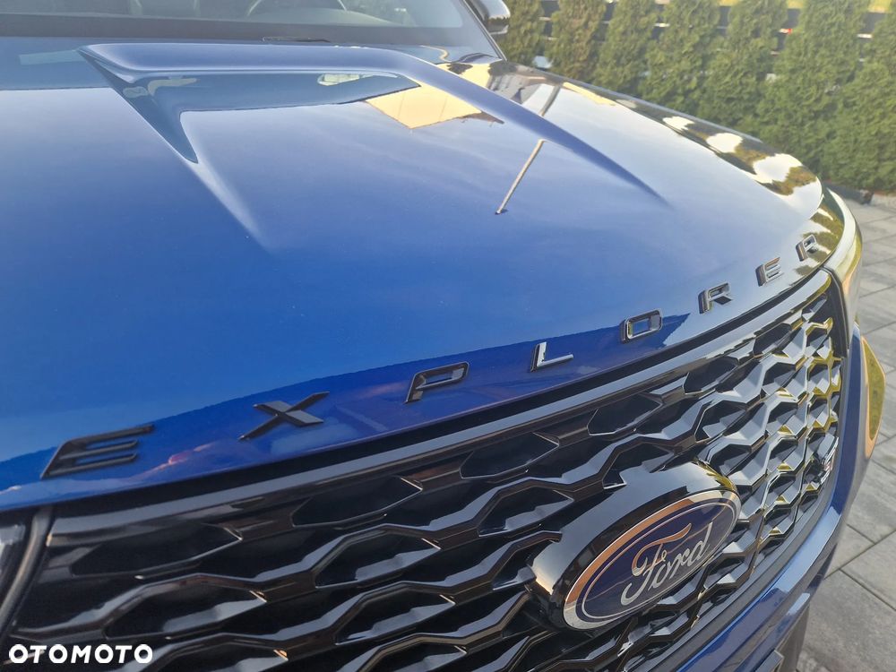 Ford Explorer EcoBoost Plug-in Hybrid ST-LINE - 9
