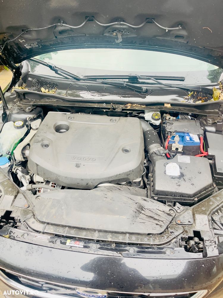 Volvo V40 D2 - 10