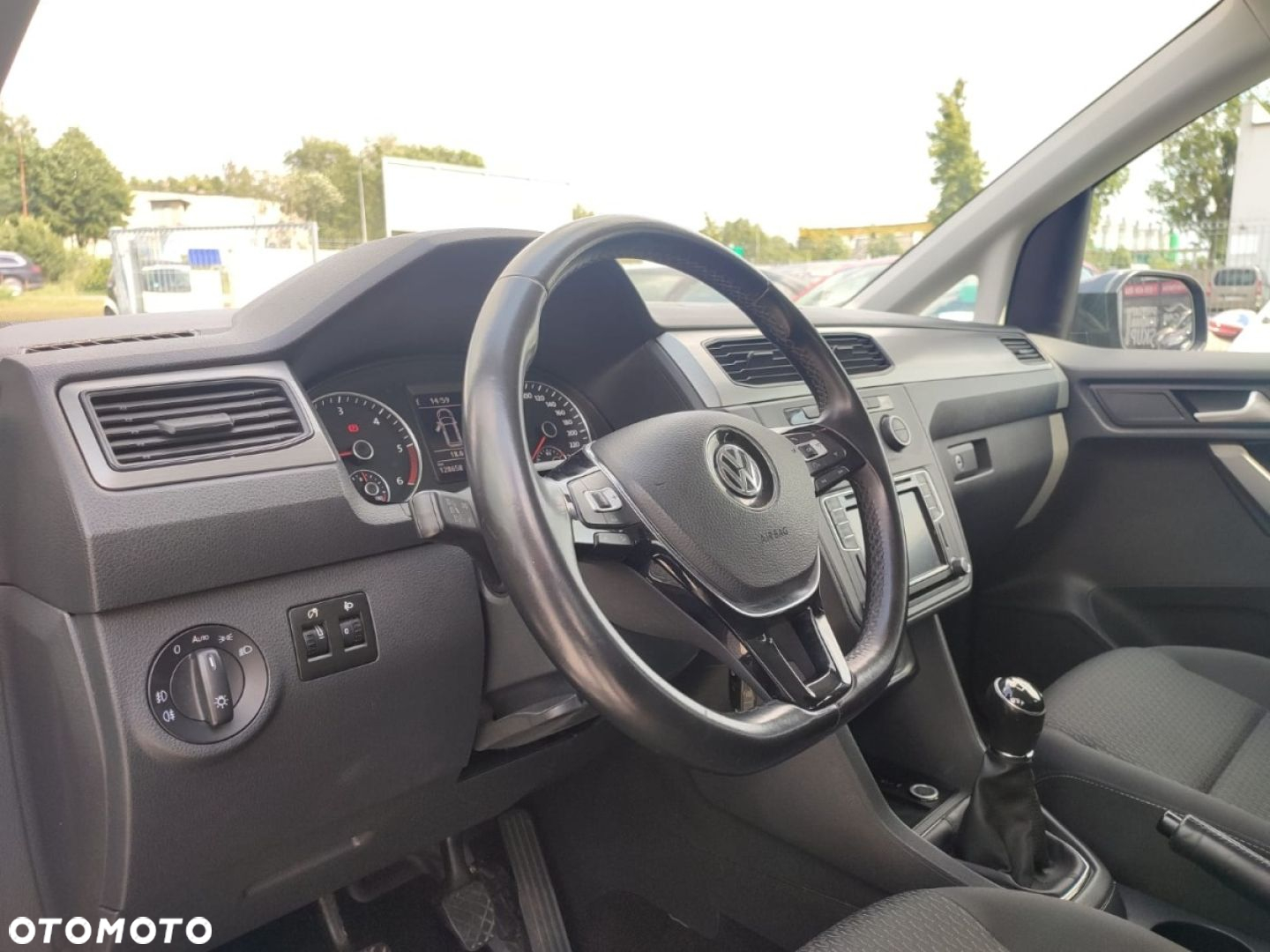 Volkswagen Caddy - 5