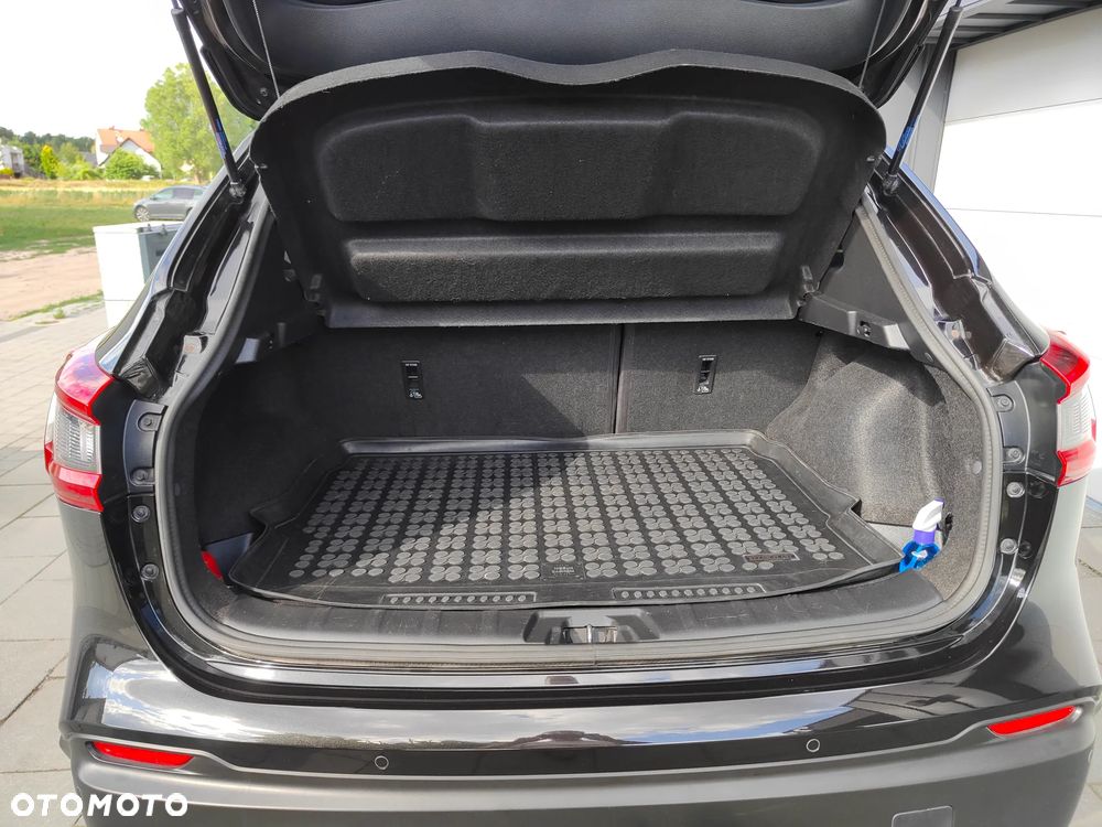 Nissan Qashqai 1.5 dCi N-Connecta - 9
