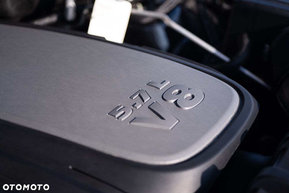 Jeep Grand Cherokee - 16