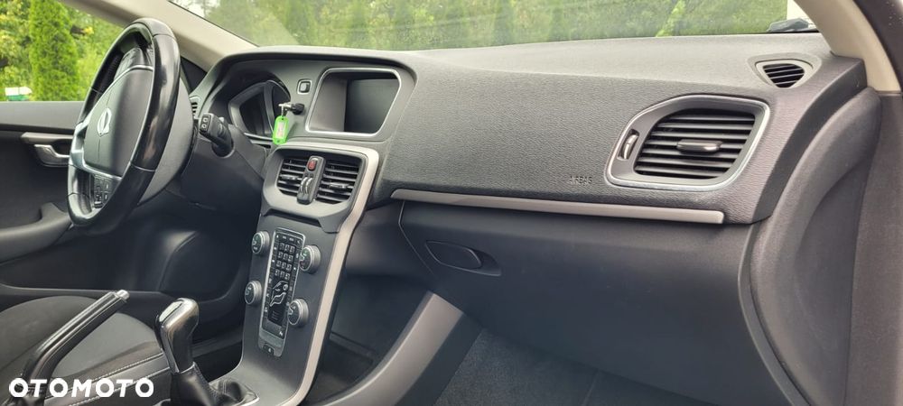 Volvo V40 - 17