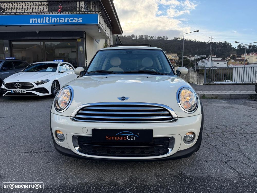 MINI 3 Portas Cooper D - 2