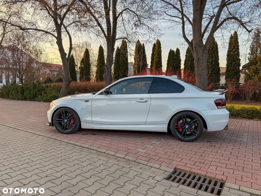 BMW Seria 1 135i Limited Edition Lifestyle mit M Sportpaket - 4