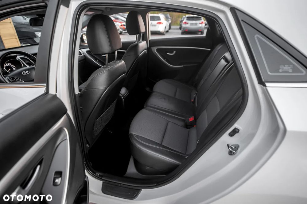 Hyundai i30 blue 1.6 GDI Style - 18