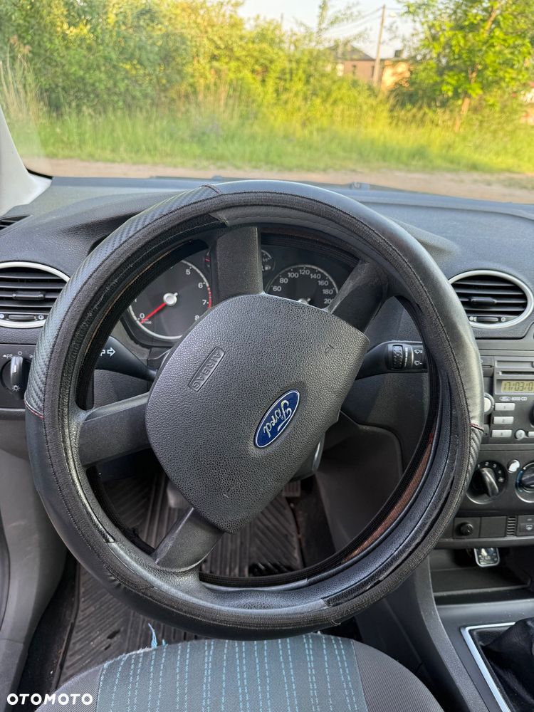 Ford Focus 1.4 Ambiente - 15