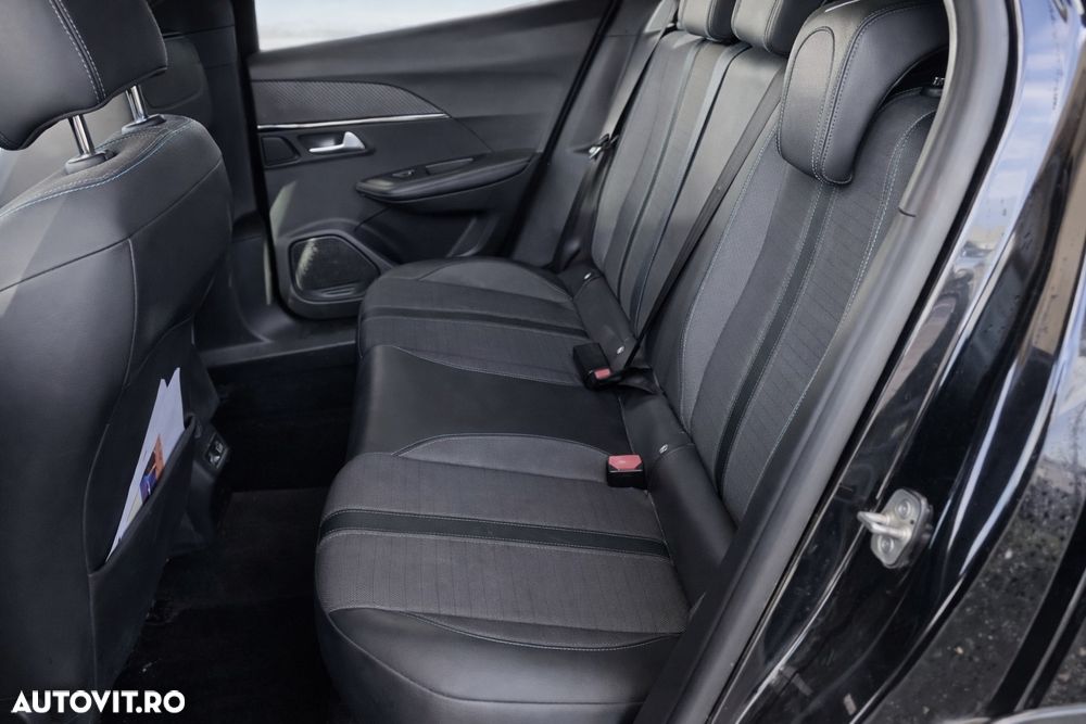 Peugeot 2008 1.5 BlueHDI EAT8 STT Allure Pack - 6