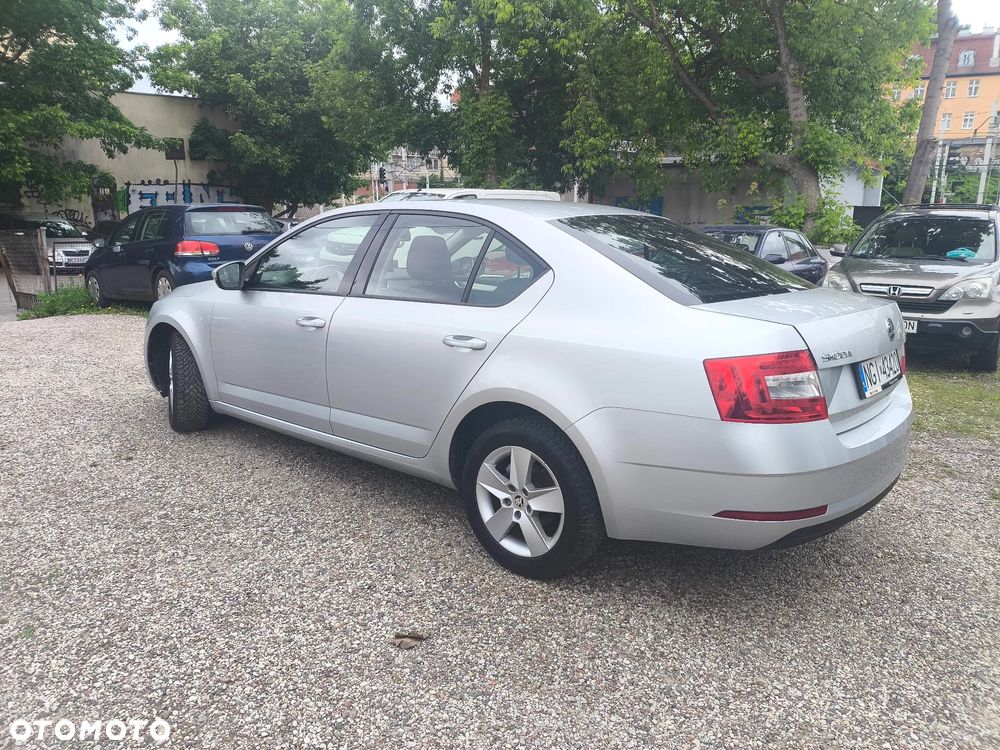 Skoda Octavia 1.6 TDI Ambition DSG - 7