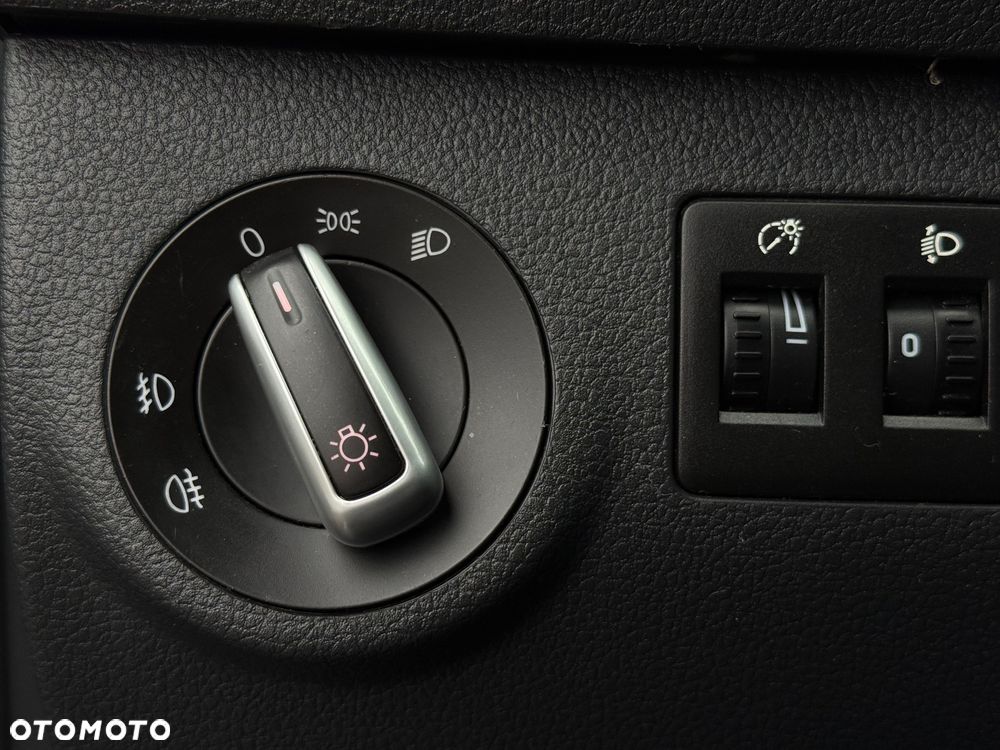 Volkswagen Caddy 1.4 (7-Si.) DSG Maxi Highline - 18