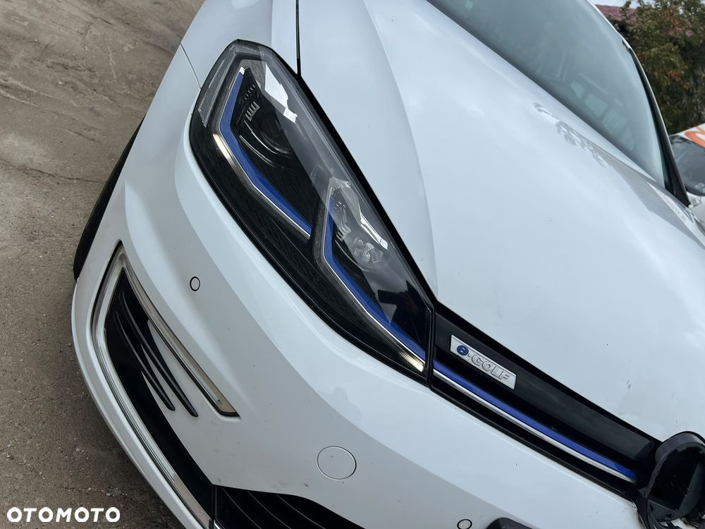 Volkswagen Golf e-Golf - 25