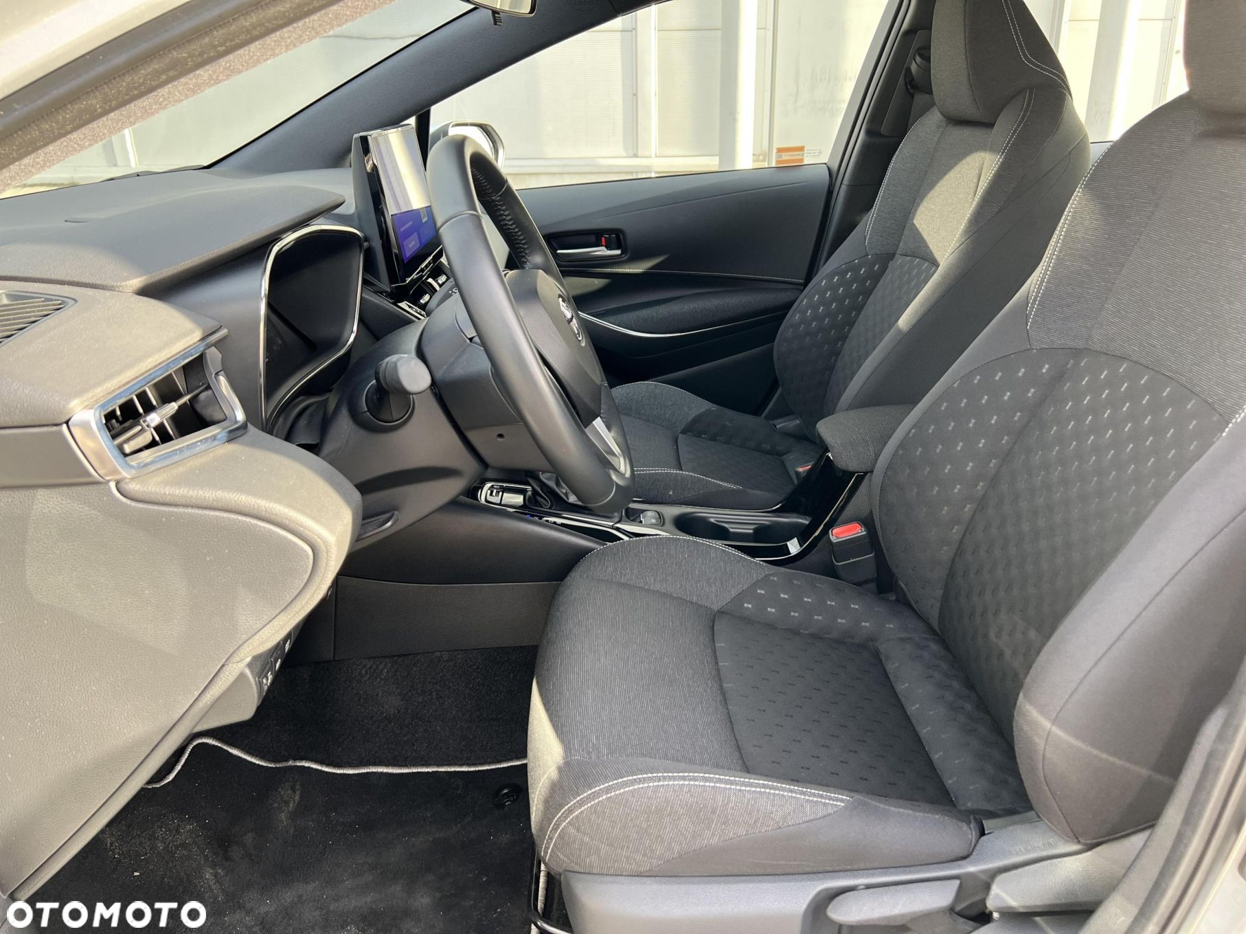 Toyota Corolla - 16