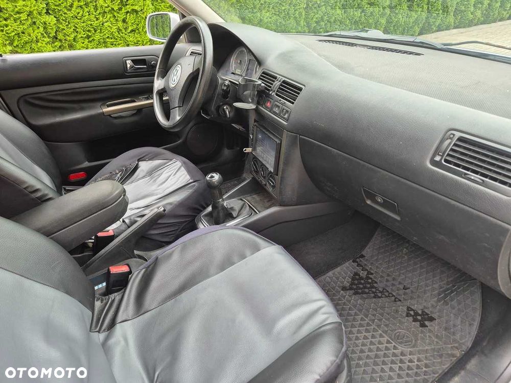 Volkswagen Touran - 7