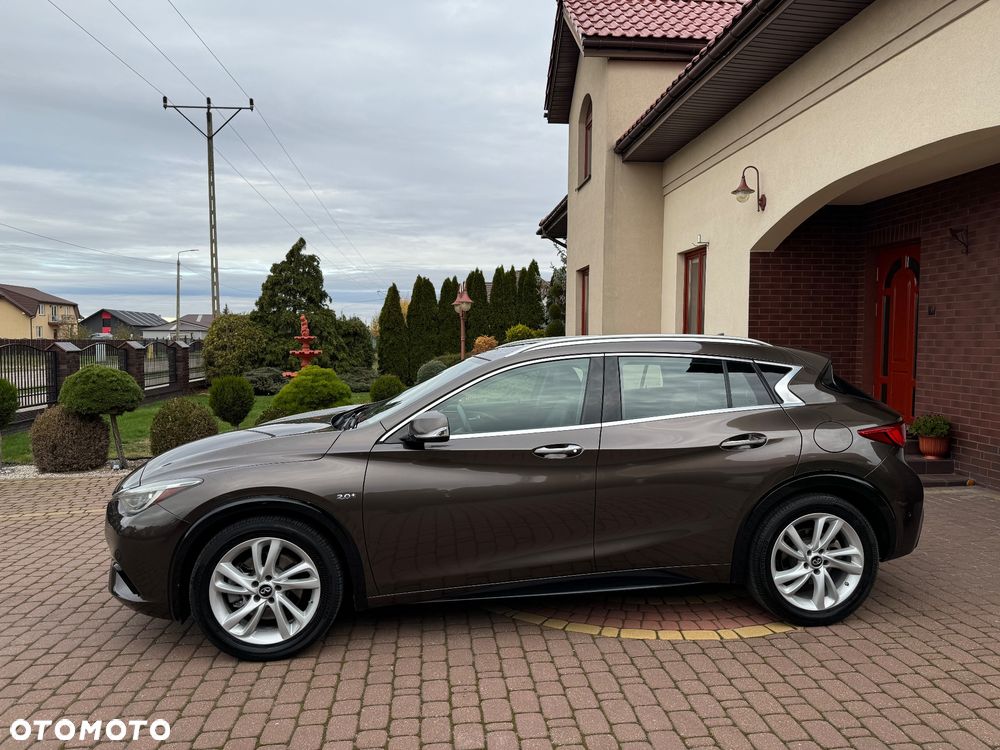 Infiniti QX30 2.0t DCT AWD Premium - 1