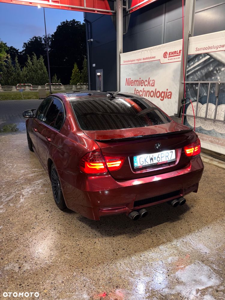 BMW Seria 3 330i - 1