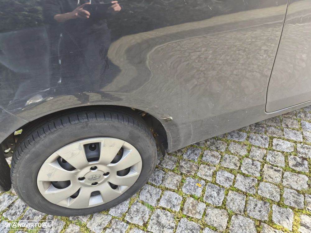 Toyota Yaris 1.3 VVT-i Sol High Pack - 12