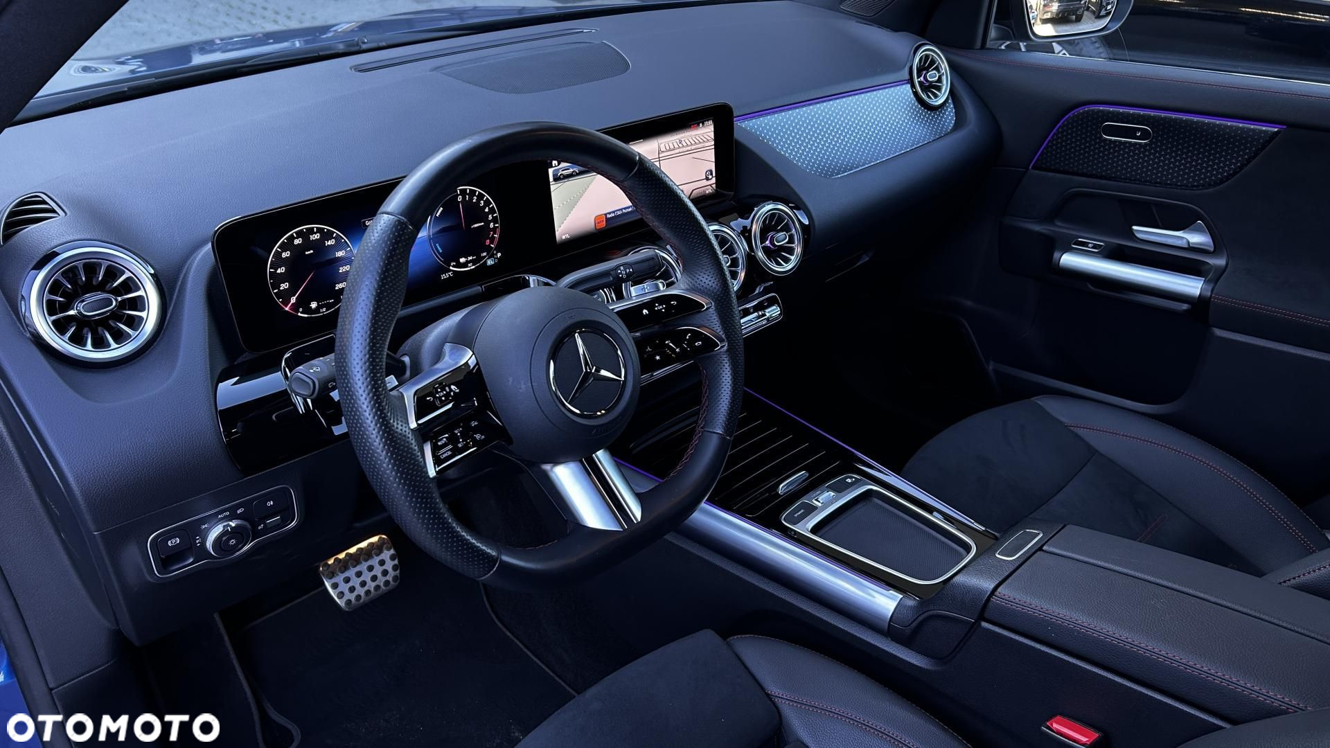 Mercedes-Benz GLA - 11