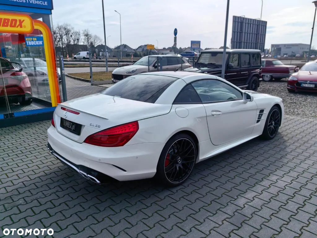 Mercedes-Benz SL 63 AMG - 7