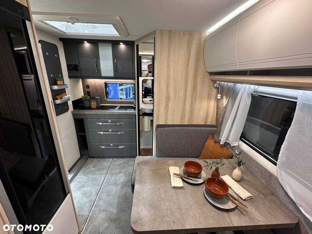 Hobby 460 SFF DE LUXE - 13