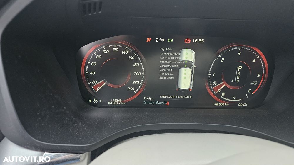 Volvo XC 60 D4 Momentum Pro - 3