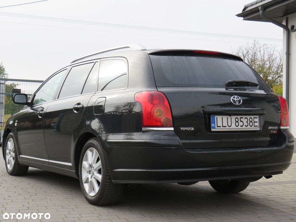 Toyota Avensis 2.0 D-4D Combi - 17