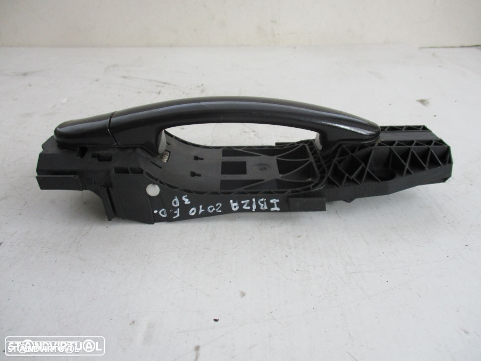 Muleta Puxador Seat Ibiza 2010 frente direito - 2