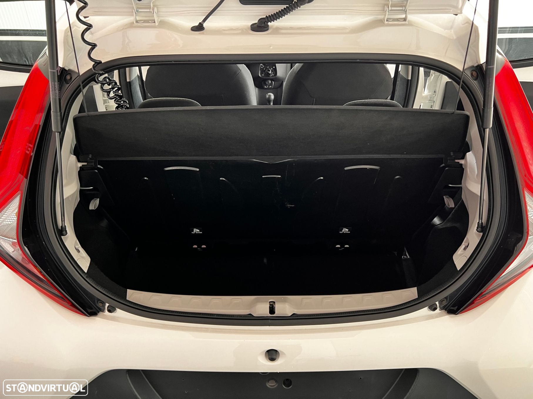 Toyota Aygo 1.0 X-Play - 18