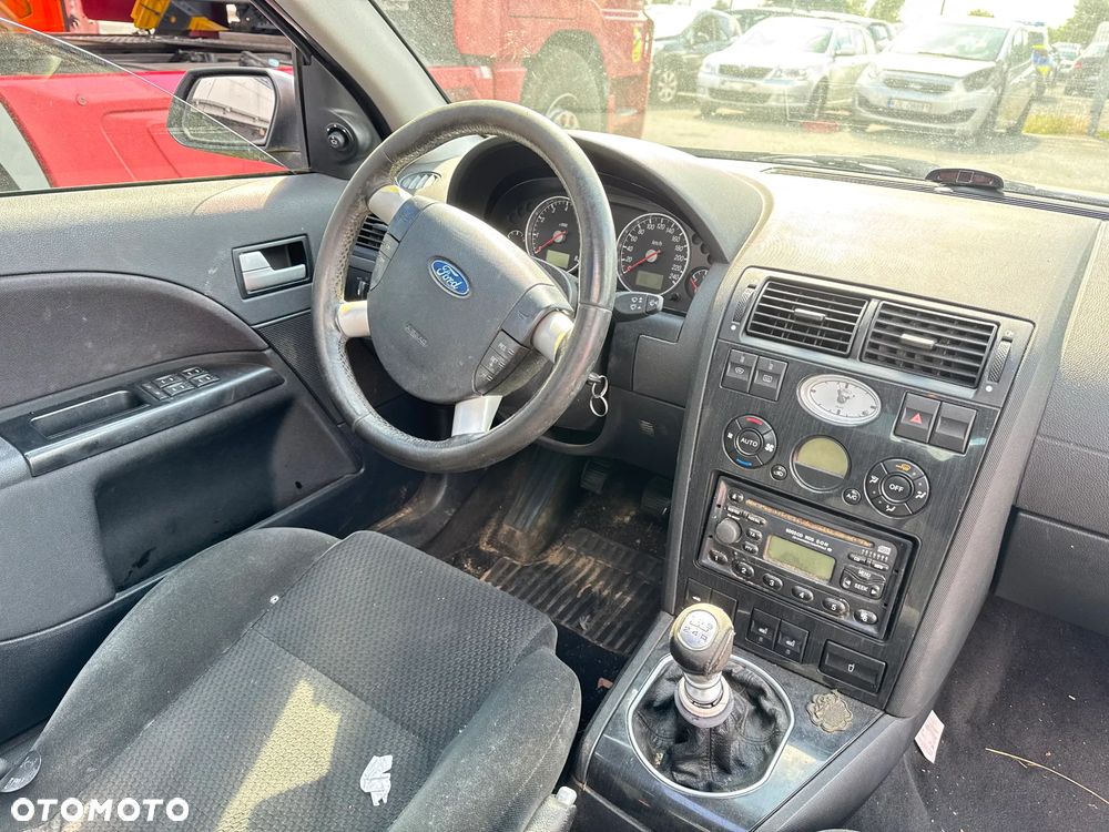 Ford Mondeo 2002r. 1.8 benzyna 92 KW Cały na części - 4