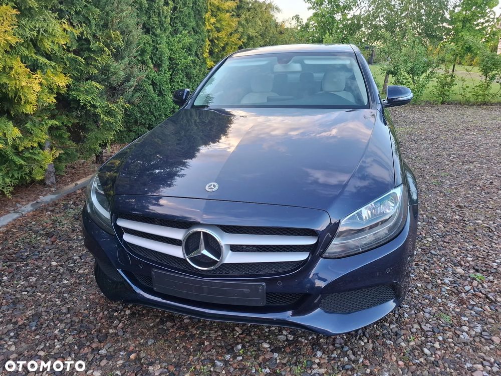 Mercedes-Benz Klasa C 180 d Exclusive - 1