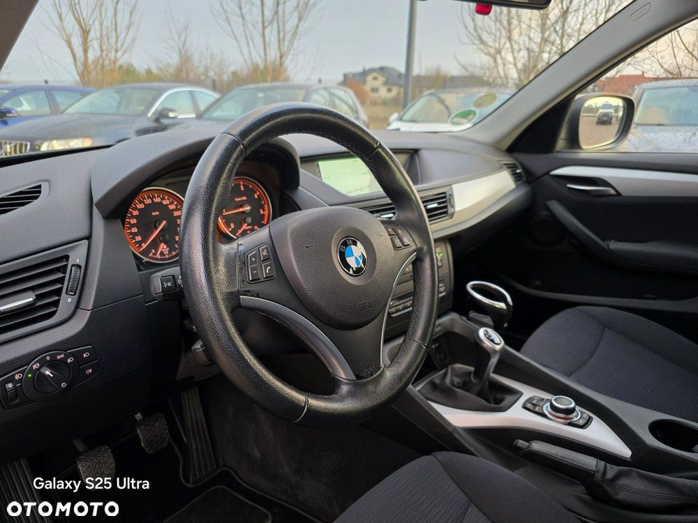 BMW X1 sDrive18d - 27